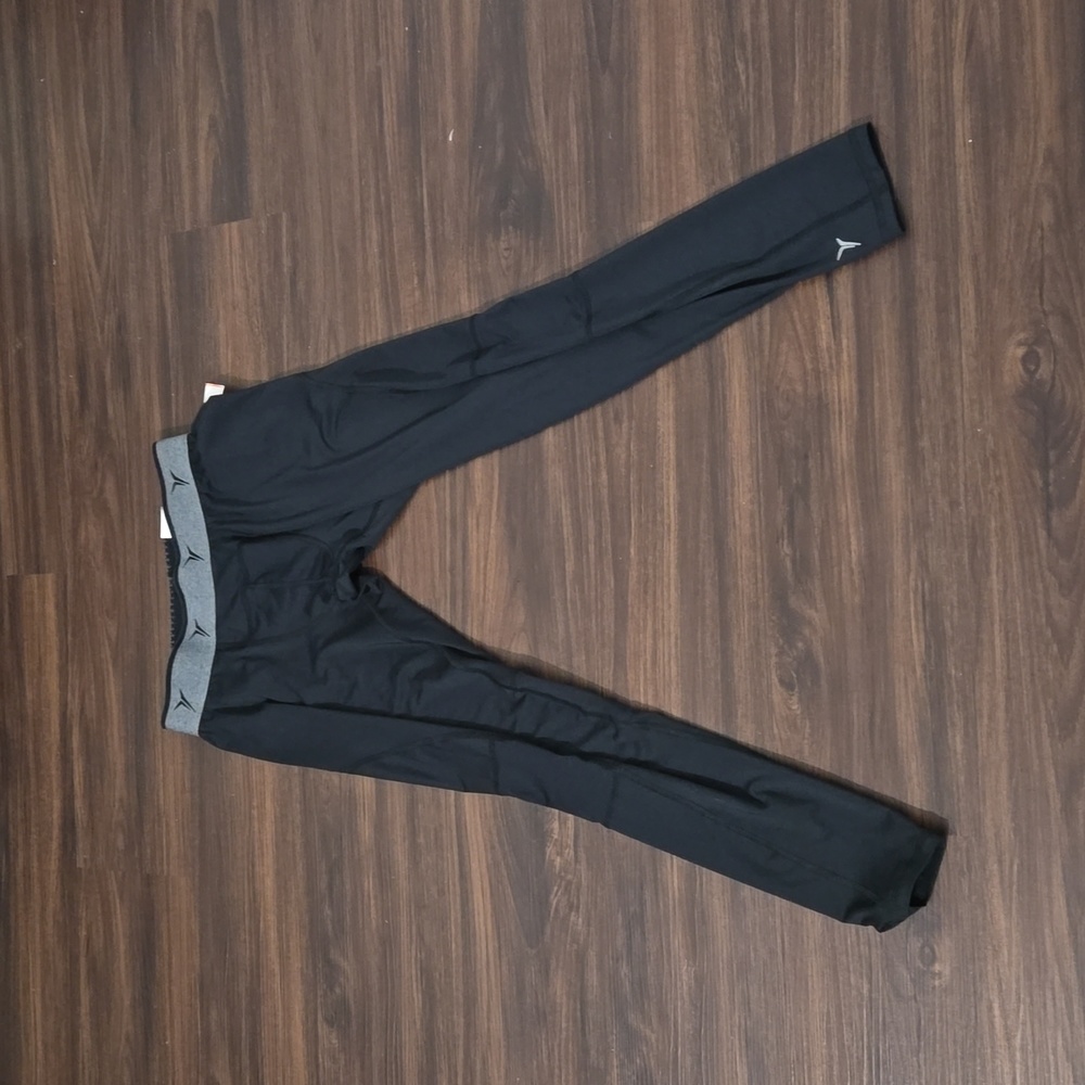 NWT Old Navy Yoga Pants - Active Wear